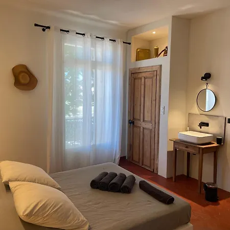 Maison De Maitre Proche Plage A Aigues-Mortes Exterior foto